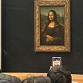 U pariskom muzeju Luvr čuva se najpoznatija slika na svetu Njena krađa u prošlom veku bila je veliki šok - Mona Liza je…