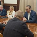 Počele konsultacije Vučića sa predstavnicima stranaka: prvo sa Pokretom socijalista