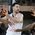 Vasilije Micić isključen za samo 11 minuta: Novi haos u Hapoelu zbog srpskog košarkaša