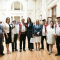 "Iza svake izbegličke priče stoji čovek" izložba u Skupštini Srbije