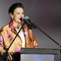Glumica, pevačica i seks simbol: Ko je Snežana Savić, predsednica žirija „kontramiting“ festivala u Nišu iz Topolske 18?…