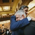 Vladika Grigorije objavio fotografiju sa Bodirogom i mitropolitom Joanikijem: Posebnu pažnju izazvao broj stola za kojim su…