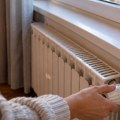 Nemojte odmah pojačavati grejanje ako vam je soba hladna: Proverite prvo ove 3 stvari, jedna često pravi problem