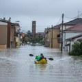 Север Италије погодиле велике поплаве, једна особа се води као нестала у области Кома
