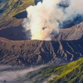 Rusija: Erupcija vulkana na Kamčatki posle više od 450 godina