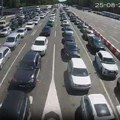 Automobili na Batrovcima na izlazu iz Srbije čekaju četiri sata
