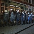 MUP o intervenciji u Novom Sadu: Okupljeni imali nameru da nasilno uđu u DIF, grubo vređali policajace