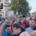 Huligani iz Kraljeva, Milanovca i Kragujevca napadali vređali i tukli Čačane, demolirali autobus, vriska žena i dece !