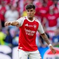 Arsenal iskoristio opciju otkupa, Hinkapija i zvanično Tobdžija