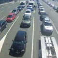 AMSS: Očekuje se pojačan saobraćaj na graničnim prelazima uoči prvog julskog vikenda