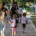 Važna promena za roditelje: Od oktobra stiže nova mesečna naknada, evo ko može da je dobije