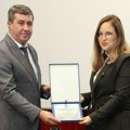 "Za kvalitetnu saradnju i još čistiji i bolji Jug Srbije": Sari Pavkov uručena „Diploma 10. oktobar“ za doprinos razvoju…
