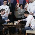Novi Vučićev snimak na TikToku: Sedi, Aleksandre, da te pobedim!