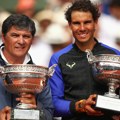 Toni Nadal: Rafa živeo normalnim životom, Novak se žrtvovao