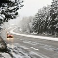 Čuvajte i sebe i druge: Na šta da obratite pažnju u zimskim uslovima