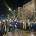 Protest u Vlasotincu zbog napada na aktivistu: Građani traže ostavku predsednika opštine