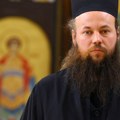 Otac Nektarije: "Odmor za telo ne vredi bez odmora za dušu, monasi ne idu na more, ovde je najveća radost"