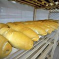 Hleb i kifle dugo ostaju meki i sveži: Jedna kašika meda za vazdušasto testo!
