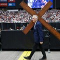 „Bog je na njihovoj strani“: CNN analizira kako SAD skreću ka hrišćanskom nacionalizmu