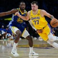 Počela nova NBA sezona: Oklahoma slavila bez povređenog Topića, Dončićevih 43 poena u porazu od Golden Stejta