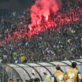 Grmelo "Srbija, Srbija" u Zenici: Umalo tuča navijača, policija morala da interveniše