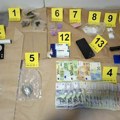 Полицијска акција у Београду: Током претреса стана полиција запленила наркотике и оружје, мушкарац приведен