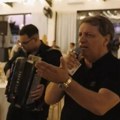 "Zaradili smo 300.00 €, sve smo morali da vratimo gazdi": Pevač otkrio šokantne detalje sa romskih svadbi