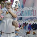 „Siledžije i diktatori guraju svet na ivicu ponora, ali…“: Sajmon Tisdal o ogorčenim starcima koji su na putu ka zatvoru ili…