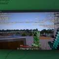 Astra je igrala Minecraft i išlo joj je dobro, onda joj je neprijatelj ukrao svo blago i uništio krevet, onda je pala u…