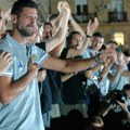 Spektakularan doček u Beogradu, ovacije košarkašima, Simaniću, Đoković zaplakao