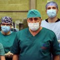Tim lekara Klinike u Višegradskoj spasao život devojke i uklonio tumor težak 25 kilograma