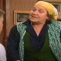 (Foto) izazovna haljina i najmodernija frizura: Čuvenu Risku iz "Srećnih ljudi pamtite ovako, a evo kako je izgledala u…