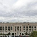 Njujork tajms: Više od 600 zaposlenih Glasa Amerike dobilo obaveštenje o otkazu