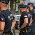 Policija proveravala identitet skoro 200 ljudi tokom noći: Dve osobe privedene, oglasio se MUP