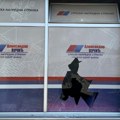 Razbijeno staklo na prostorijama SNS u Šapcu