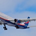Avion prizemljen nakon udarca: Putnici u panici