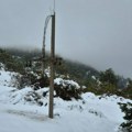 Nema struje, pokidani električni vodovi, veze u prekidu: Vanredna situacija u Crnoj Travi zbog snega