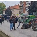 Priveden poljoprivrednik tokom protesta u Bogatiću