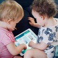 Osuđenici i vaspitači iz zatvora u Zaječaru napravili igračke za siromašnu decu