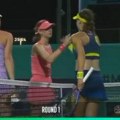 Veliki skandal posle meča SRPKINJE! Ukrajinka napravila haos u Abu Dabiju - prišla mreži, ali odbila da se rukuje…