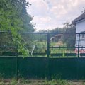 Za cenu polovnog automobila dobijate kuću i 30 ari placa: Ima struju, vodu, gas i kupatilo, a nalazi se nadomak grada