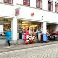 Poznati lanac zatvara čak 150 prodavnica! U toku su velike rasprodaje na više lokacija