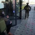 (VIDEO) Dvojici Srba određen pritvor: U Prištini održano ročište zbog napada na policiju