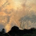 Ništa se ne vidi od dima: Požar na Ribnjaku