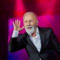 Nećete verovati koliko godina ima Dino Merlin Svi su mislili da je stariji, podatak je šokantan!