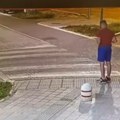 (Video) Ceo novi SAD jutros je tražio ovog mladića: Muškarac objavio snimak na kom je on, počela opsežna potraga, a onda je…