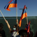 Snimak protesta u Jermeniji: Narušeni odnosi sa Moskvom, demonstranti traže zatvaranje ruske vojne baze