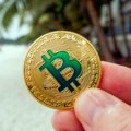 Zabeležena nova vrednost bitkoina! Porasla je za gotovo 2,7 odsto, dok američki dolar piše gubitke