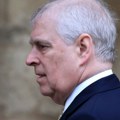 Princ Endru se odriče svojih titula