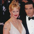 Antonio Banderas oduševio obožavaoce fotografijom sa Melani Grifit: Bivši supružnici uživali na porodičnom okupljanju FOTO…